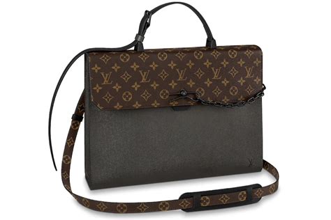 Louis Vuitton Robusto Briefcase Monogram Taiga Brown 